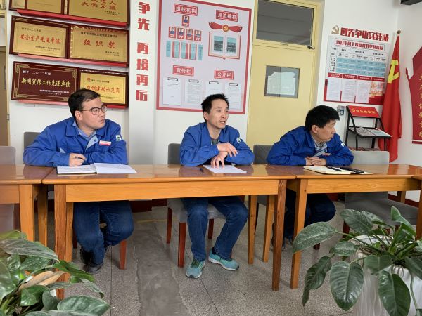 為確保此次大檢修停車計(jì)劃安全順利的完成，動(dòng)力車間及早動(dòng)手，精心組織，周密部署。按照公司大檢修指揮部的停車計(jì)劃，及時(shí)召開車間大檢修停車計(jì)劃工作會(huì)議.jpg
