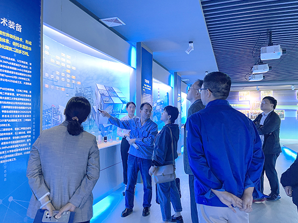 2023年9月25日，陜西省工信廳節(jié)能綜合利用處和原材料工業(yè)處調(diào)研組到公司調(diào)研幫扶.jpg