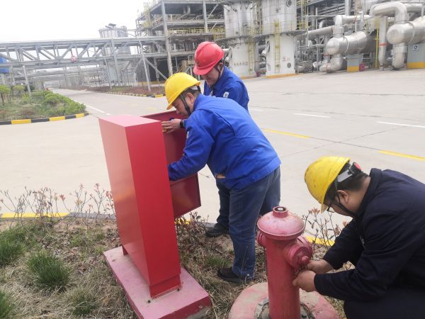 圖2 7月10日，檢查人員檢查人員重點檢查消防器材。設施.jpg