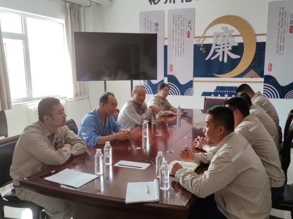 7月11日，公司領(lǐng)導在修造分部進行檢查。.jpg